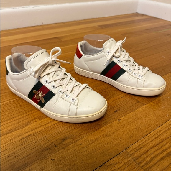 Gucci Ace Sneaker Sz 37 Women Golden Bee Embroidered Red Green Webbing EUC - Picture 3 of 12